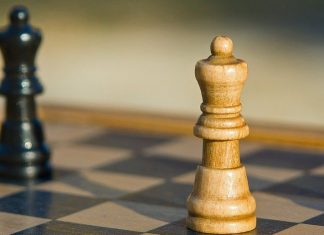 chess how to play online free
